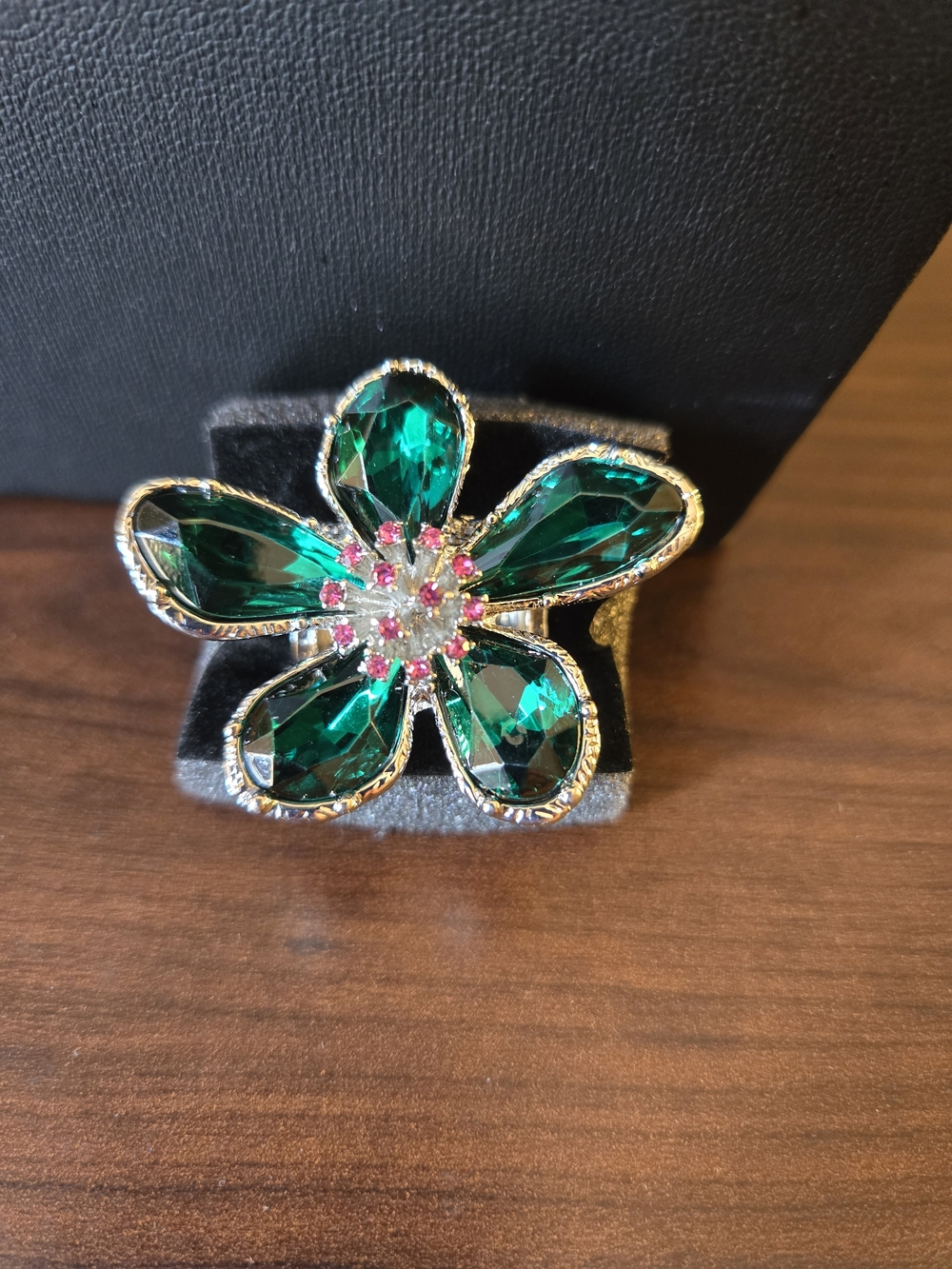 Emerald Green Flower Crystal Cocktail Ring
